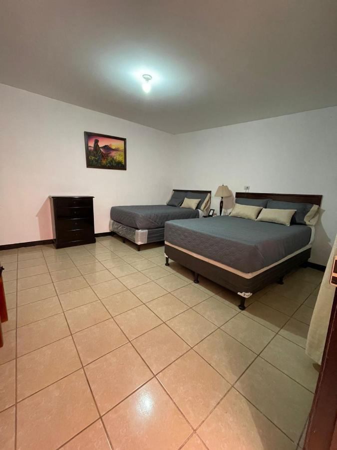 Judys Home - Bed And Breakfast Retalhuleu Εξωτερικό φωτογραφία